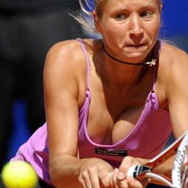 Алена Бондаренко в Риме начала с разгромной победы