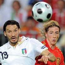Испания – Италия – 4:2 по пенальти. Девиз матча: «Главное – не пропустить»