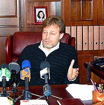 Ющенко обязал кабмин срочно парафировать соглашение по «Троицкому»