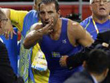 Шведский борец устроил истерику и выбросил медаль Олимпиады