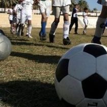 Киргизские дипломаты договорились поиграть в футбол с национально озабоченными москвичами
