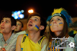 Харьковская фан-зона во время матча Украина - Англия