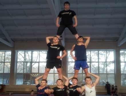 Харьковчане стали бронзовыми призерами чемпионата Украины по акробатике