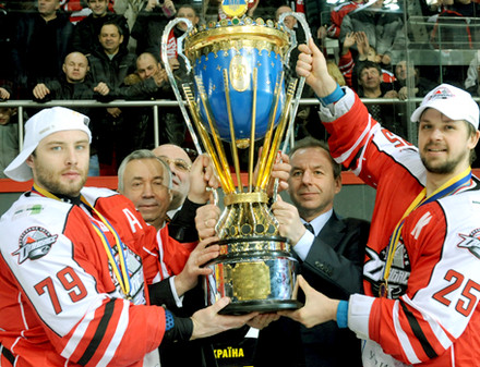 Донбасс выиграл чемпионат Украины