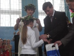 В Харьковской школе закрыли локальные Олимпийские игры