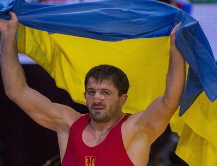 Харьковчанин уложил мир на лопатки (ВИДЕО)