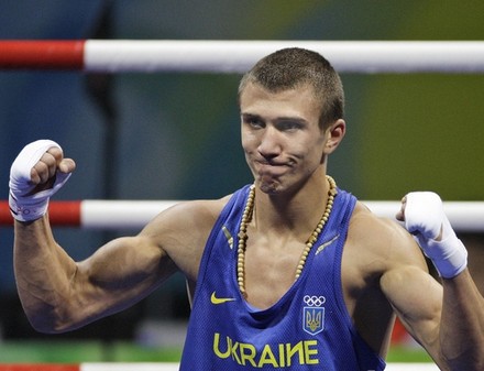 Украинские боксеры-олимпийцы подписали профессиональные контракты