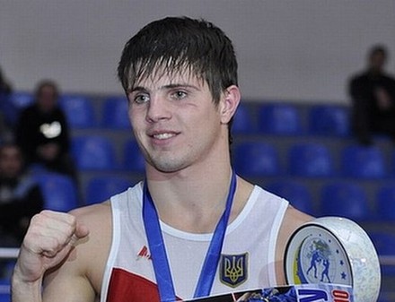 Украинец завоевал золото чемпионата Европы по боксу