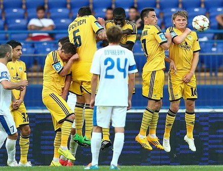 "Игроки "Металлиста" не играли, а одолжение кому-то делали", - Вацко