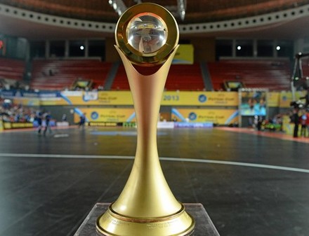 Футзал. Чемпион Испании пока не по зубам Локомотиву