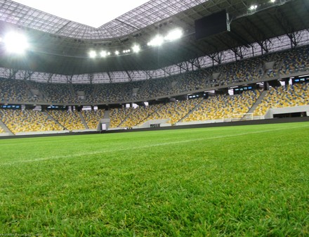 Шахтер требует компенсировать расходы на львовский стадион