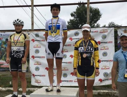 Харьковские велосипедисты завоевали 14 золотых наград в серии национальных стартов