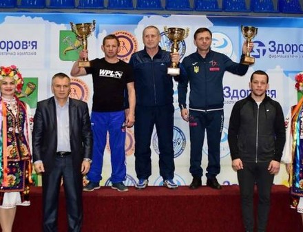 Борцы Харьковщины победили на домашнем чемпионате Украины